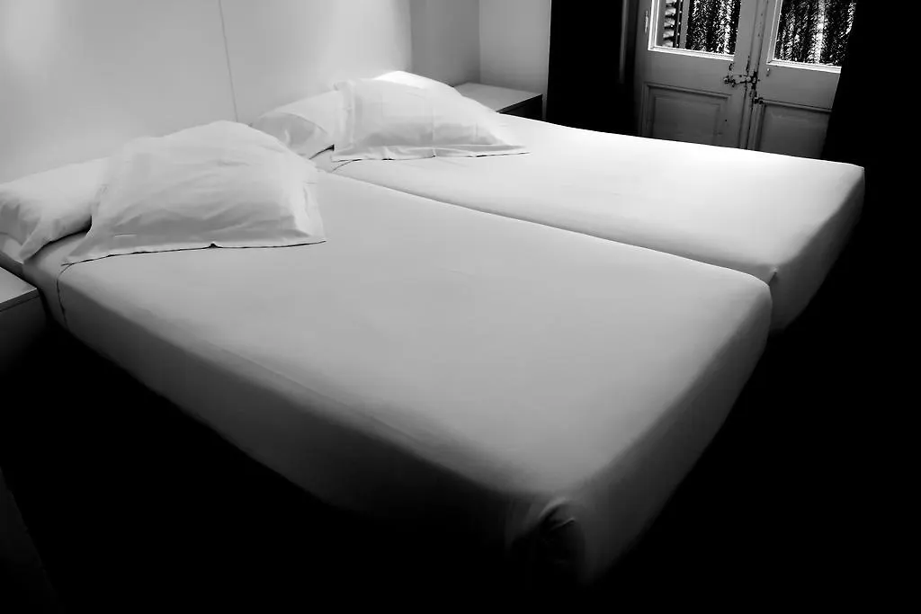 Raval Botella Private Rooms Barcelona 0*,  Spanyolország