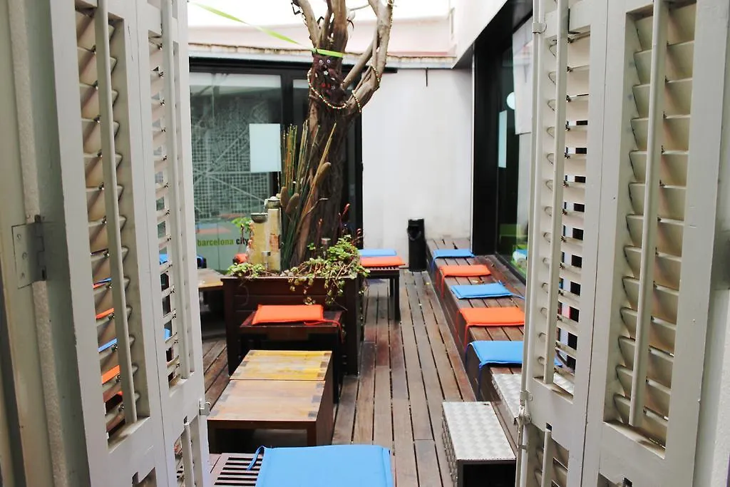 Raval Botella Private Rooms Barcelona Hostel
