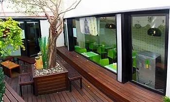Raval Botella Private Rooms Barcelona