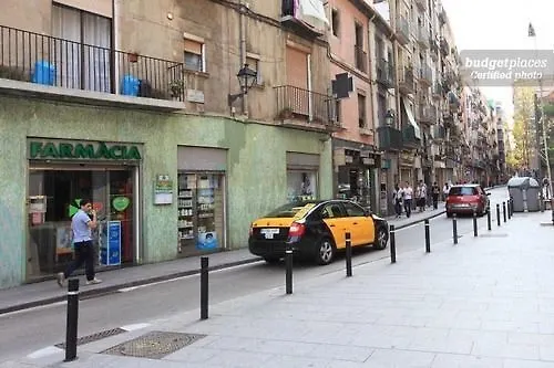 Raval Botella Private Rooms Barcelona