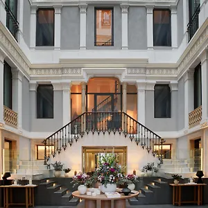 H10 Urquinaona Plaza (adults Only) Отель