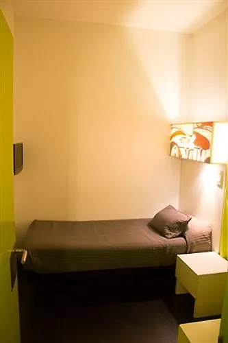 Хостел Raval Botella Private Rooms Барселона