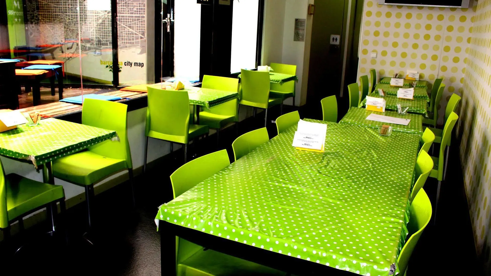 Raval Botella Private Rooms Барселона Испания